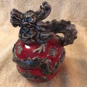 Blue Sky Clayworks Heather Goldminc 2012 Dragon/Vine Salt & Pepper 5”x5”